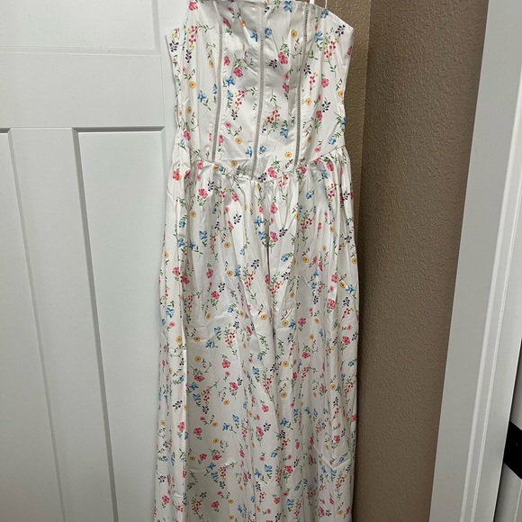 Floral Maxi Dress - Picture 2 of 2